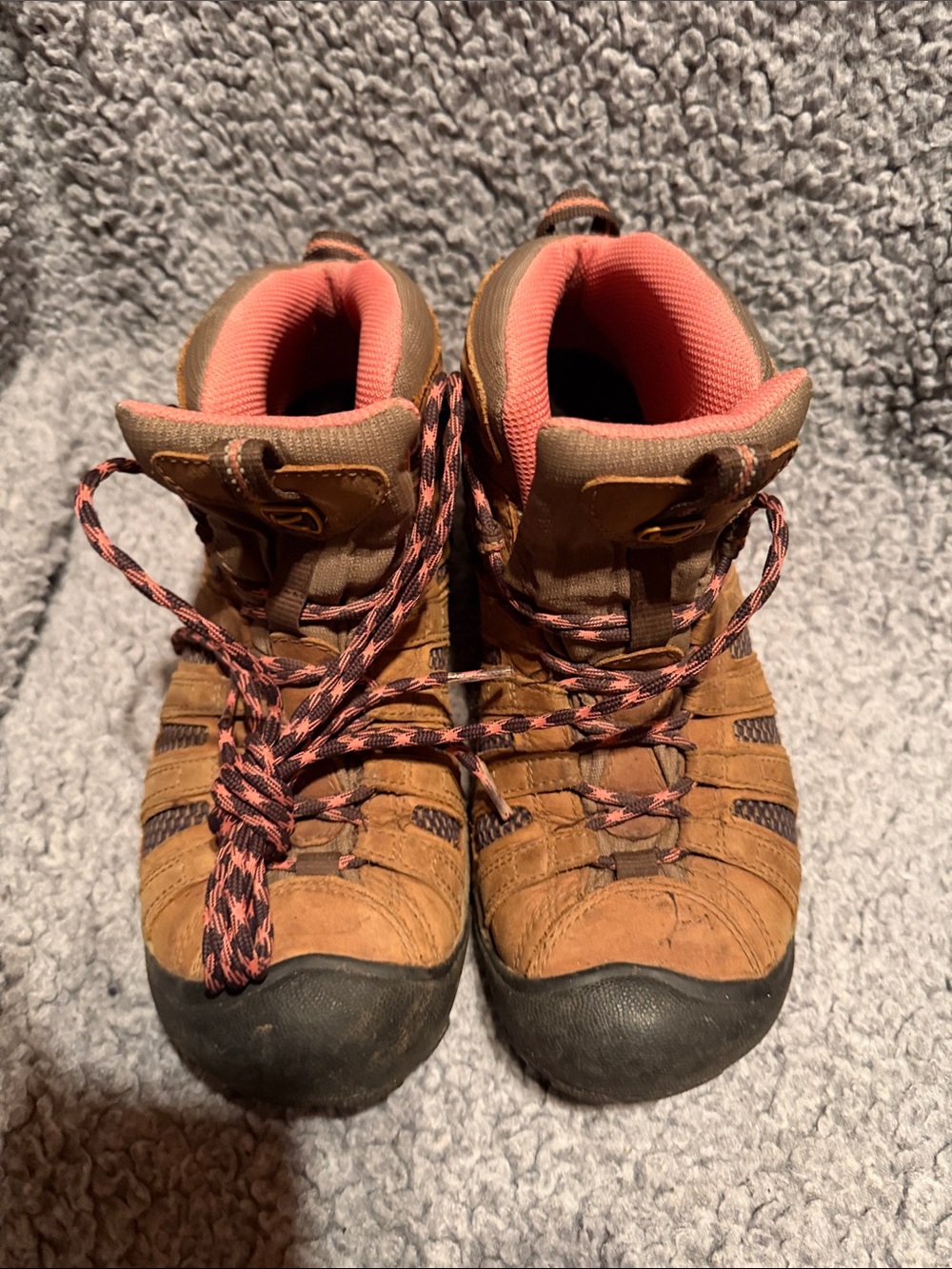 Women 10.5 Brown and Pink Outdoor Hiking Boots keen targhee
